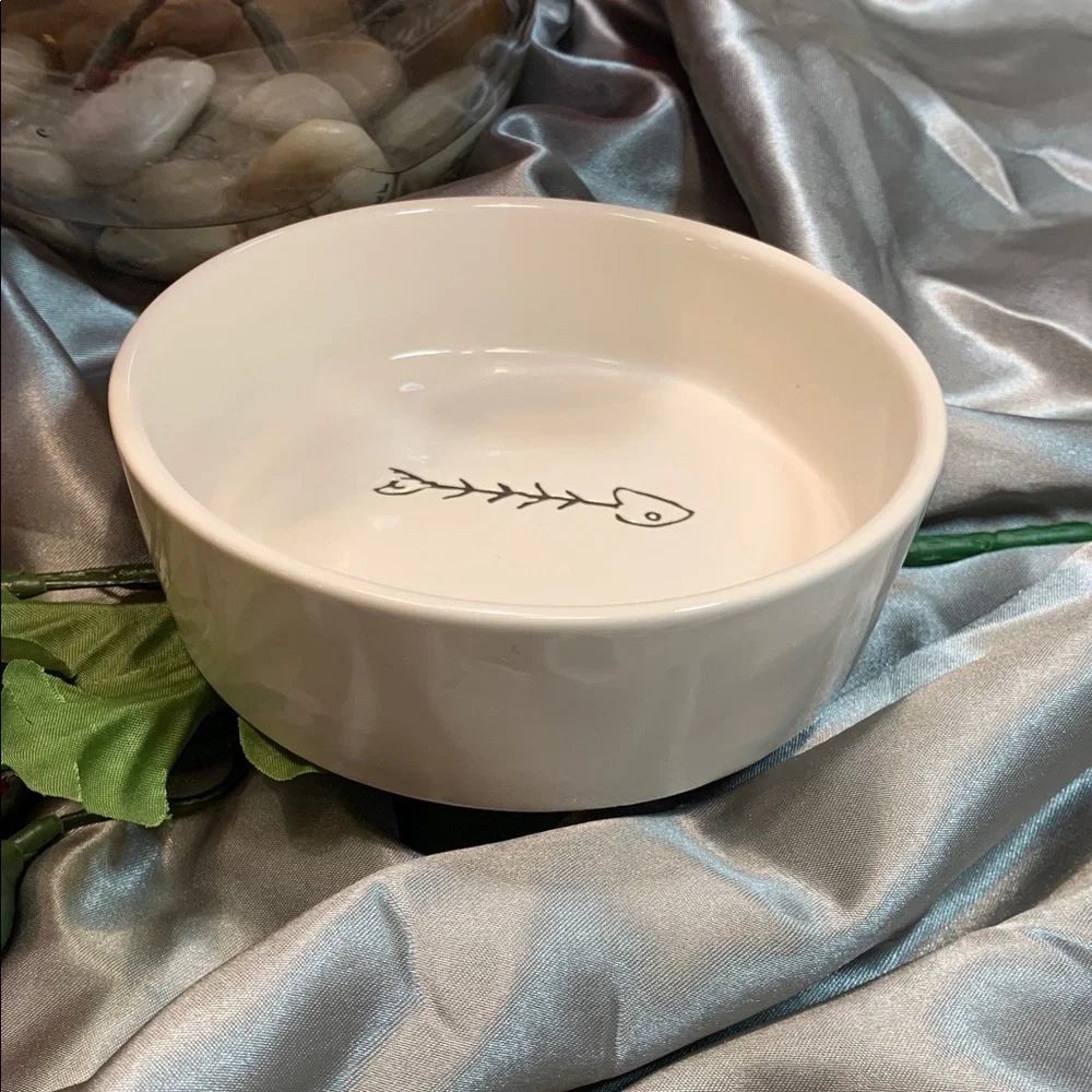 🌹RAE DUNN • White 'Drink' Ceramic Small Pet Bowl